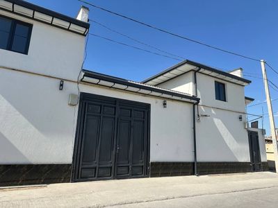 Katej uy Sergeli Dustlikda srochniy sotiladi