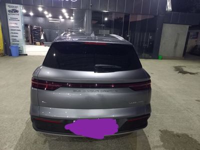 Byd Song pro gibrid