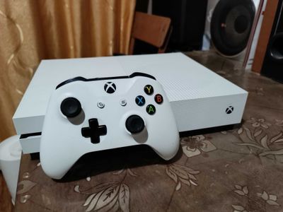 Xbox One S 1000GB