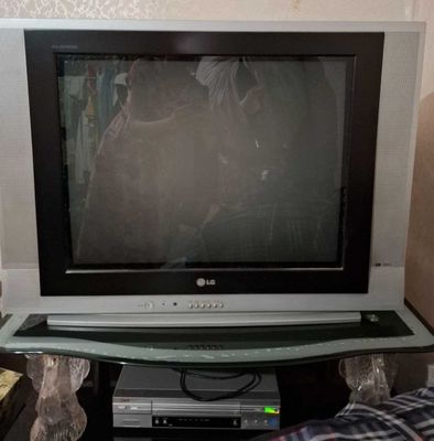 Продам телевизор LG