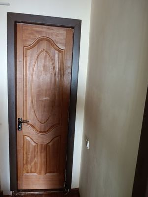 MDF eshiklar sotiladi