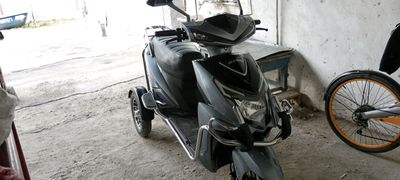 skuter Bodoo sotiladi 650 $ kelishamiz