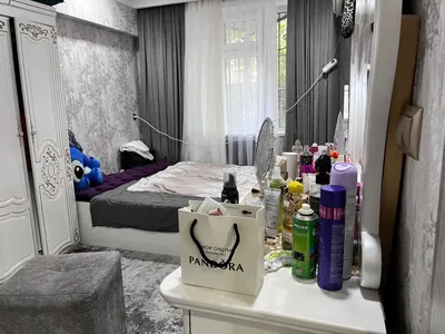 Чиланзар 8 квартал 4/1/4. Балкон 2*6 Мебель и Тех.