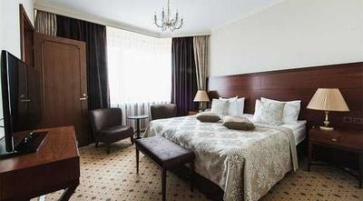 Hotel, Mexmonxona BEZ Zaks (Bez ZAGS), Гостиница без ЗАГСа