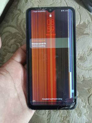 Samsung 10s srochna sotiladi