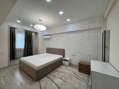 Срочно Сдаётся 3/2/9 кв в аренду! Метро Космонавтов. 868*
