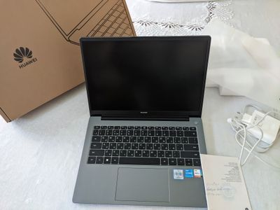 Huawei MateBook D14 (2023) / Core i5 1240P