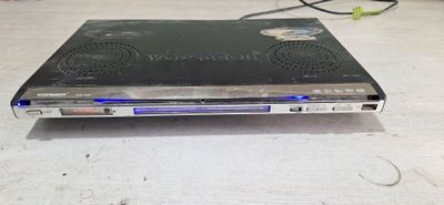 DVD player sotiladi