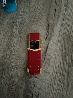 Vertu signature 3kun telefon ustada payt ishladi 249.000 sotiladi