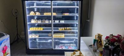 vitirinniy xaladinnik sotiladi yaxshi xolatda