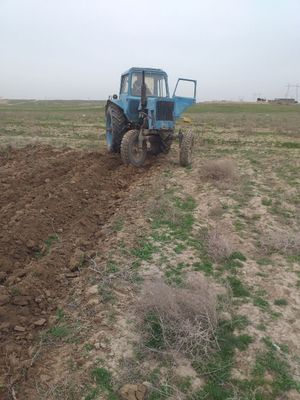 MTZ 80 19XX Holati yaxshi