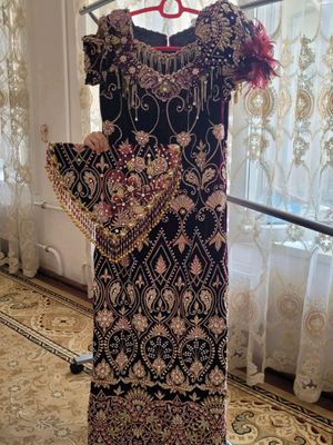 Чиройли келин куйлак, калпок ва даструмоли билан