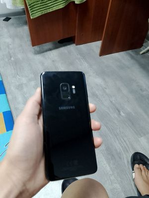 Samsung S9 maasla