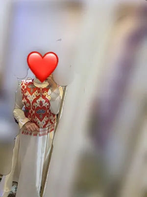 Sotiladi. Razmeri 48-50 Yangi tikilgan