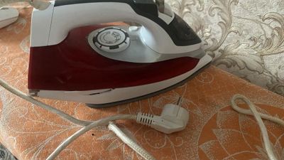 Утюг в рабочем состаянии