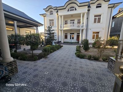 Xovli uy sotiladi aeroprt xududida