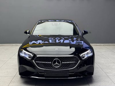Продается новый , готовый к оформлению Mercedes Benz E200 W214