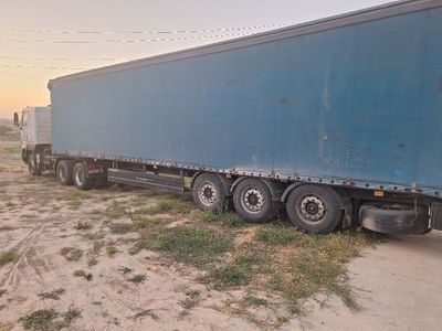 Полуприцеп тентовка