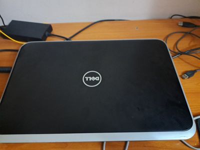 Dell inspirion 7720