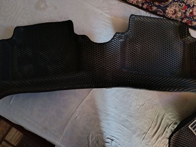 Polik sotiladi Cobalt uchun