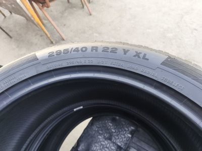 295-40-R22 Continental