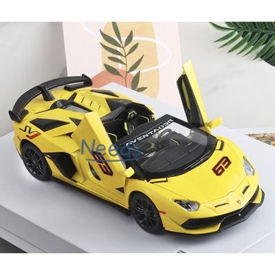 Modelka Lamborghini 1:24