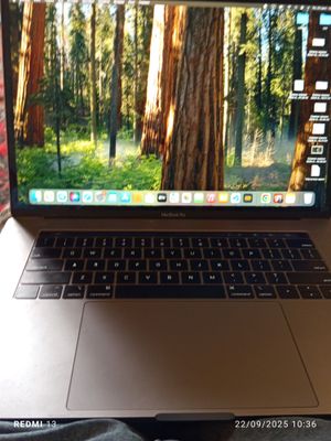 Macbook sotiladi