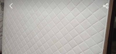 Matras sotiladi