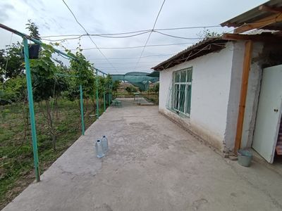 Продаётся дача. 6 сотох в суруме.