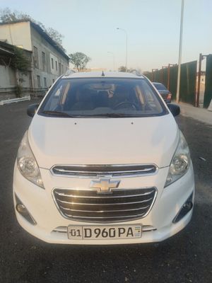 Chevrolet Spark Srochna sotiladi!