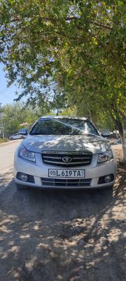 Lacceti Cruz продается