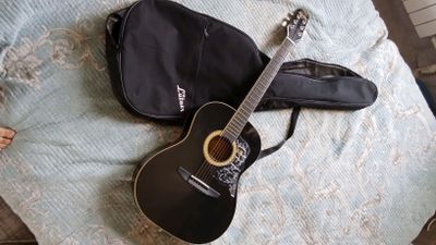 ADAMS gitara