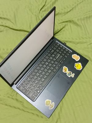 Asus vivobook 14 gb месяц в использовании в идеальном состоянии