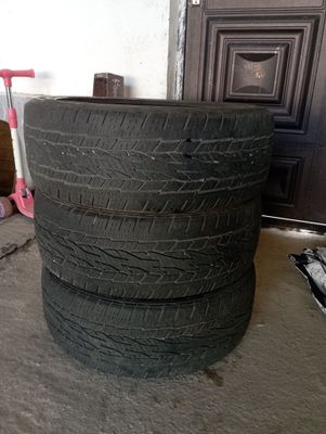 Продаю шины Континенталь 215/50r17