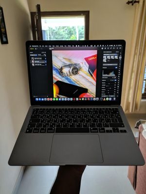 MacBook air M1 8 yadr 8/256