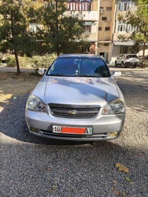 Продается Chevrolet Lacetti 1.8/2013