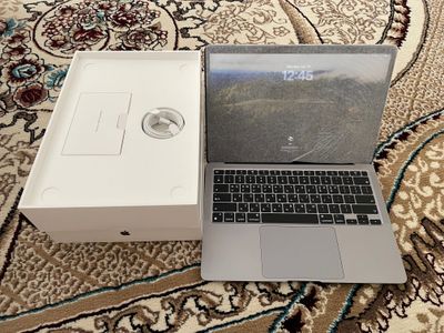 MacBook Air M1 13inch