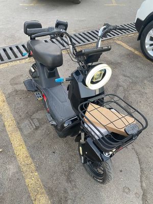 Elektro skuter sotiladi yengi