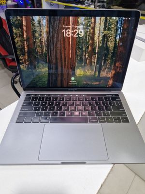 MacBook pro 2019