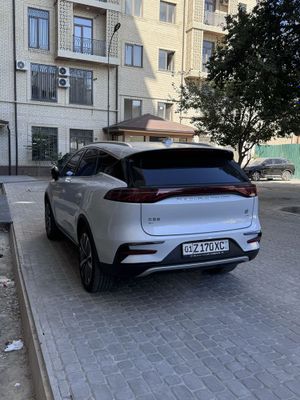 BYD Tang EV Dual Motor 4,4 sec 2024