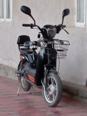 Skuter velomax srochna