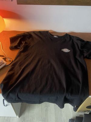 Продам футболку Dickies оригинал