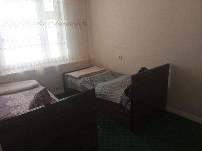 Yunsabod 18 kvartlda Kvartira bor 3 ta qiz bolaga 1 ta xona berladi x