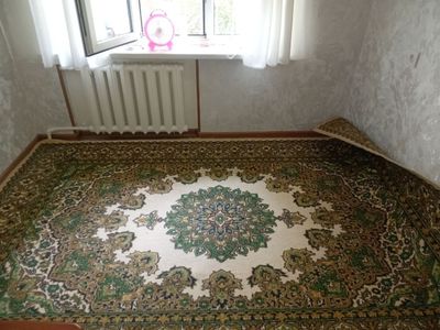 Продаётся ковёр в отличном состоянии