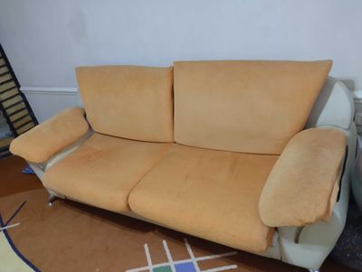 Диван и два кресла продам мягкая мебель