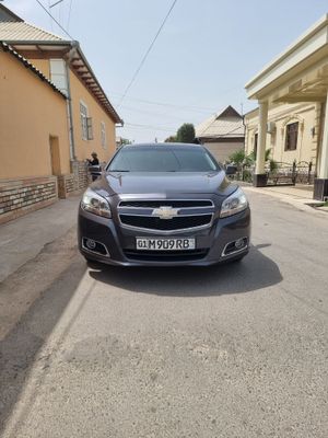 Malibu 1 sotiladi 2 pozitsia