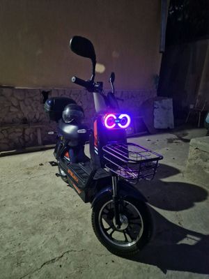 SKUTER Elektron