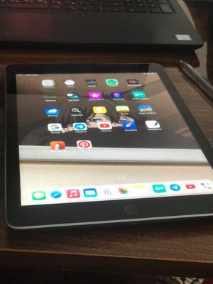 IPad 9.7, ruchka va chexoli bilan