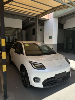 gac aion ut 2025 yil 420 km