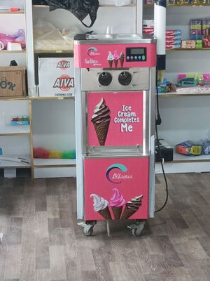 продаю Фрезер аппарат мороженое хорошее состояние